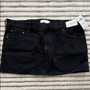 Abercrombie & Fitch Black Mid Rise Jeans